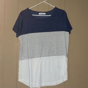 YUNJEY T-SHIRT BLUE SOLID BLUE STRIPES SIZE MEDIUM